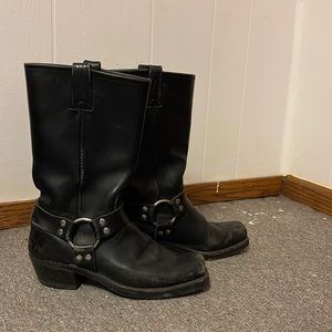 #frye harness boots size 8
